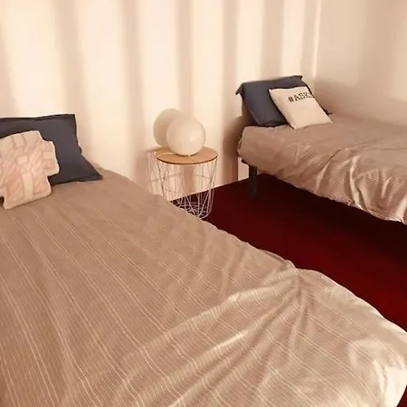 Holiday home Maison Face Aux Remparts *