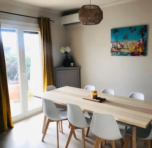 Casa de Férias Maison Face Aux Remparts Aigues-Mortes